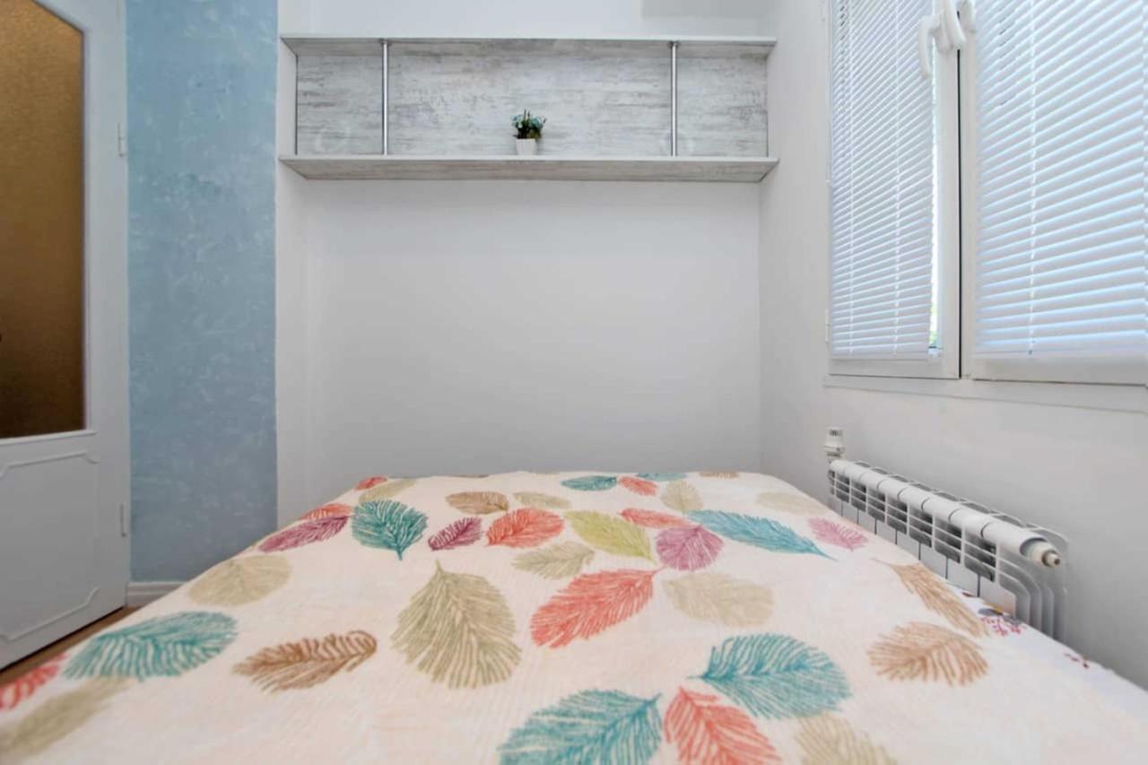 Sunny Apartment In The Center Jerevan Buitenkant foto