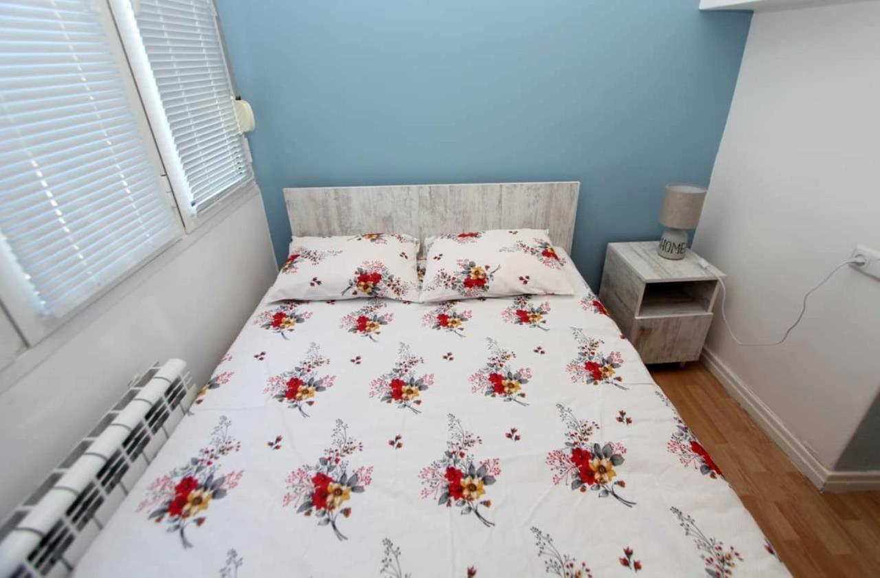 Sunny Apartment In The Center Jerevan Buitenkant foto